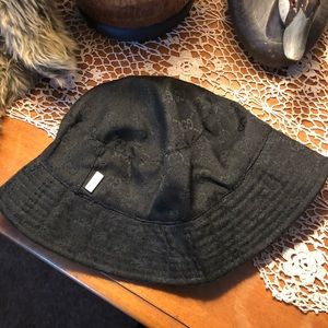 Gucci bucket hat